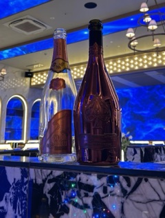 クラブ エスケープ はな へずまさん期間👯♀️1