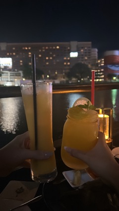 クラブ エスケープ はな ミツバチ🌃1