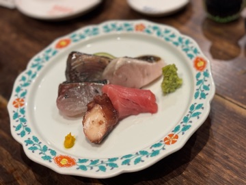 クラブ エスケープ ナホ 食べ物しかない笑1