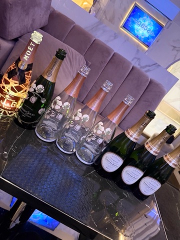 クラブ エスケープ ナホ こんなに沢山幸せです😭🩷1