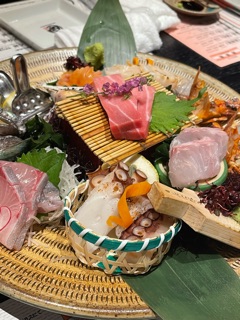 クラブ ライズ もえか お刺身1