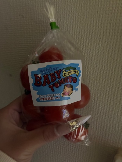 ラウンジリオ中洲 まいか トマトもらった🍅1