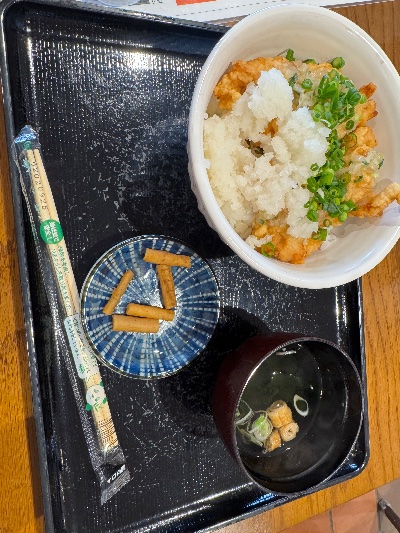 ラウンジリオ中洲 すず ごはん!1