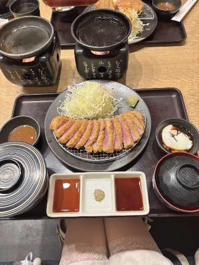 ラウンジリオ博多 ありさ 出勤前の牛かつ✨️1