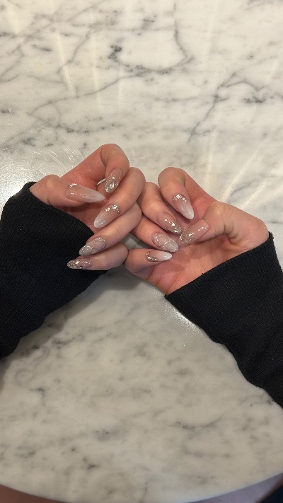 ラウンジリオ博多 すず ネイル変えてルンルン🎶1