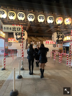 クラブ ロエ まい まいです1