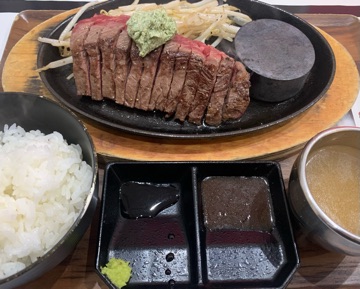 クラブ ロイヤル りかこ ランチ🥩1