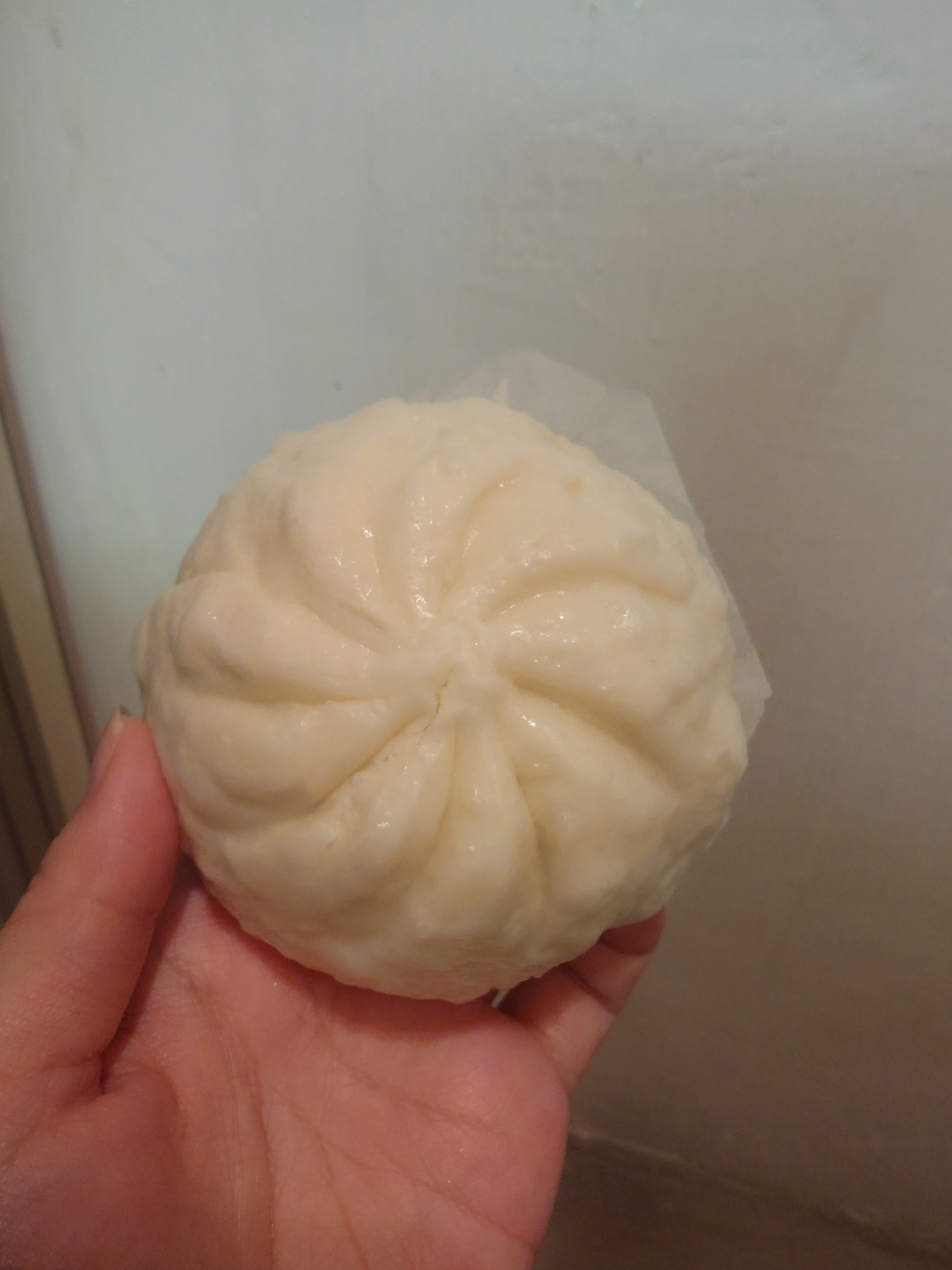 クラブ ルーフ みとま 肉まん。1