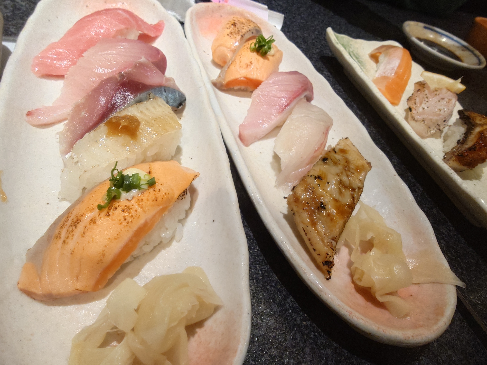 クラブ ルーフ みとま おすしざんまい。1